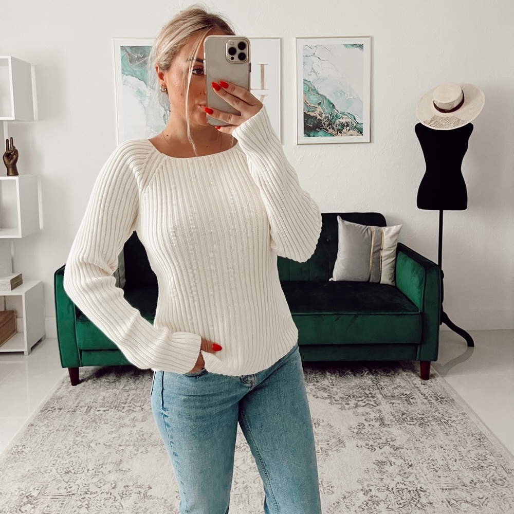 The Limited White Ribbed Sweater